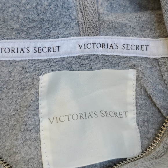 Victoria secret PINK with sequined heart sweatshirt hoodie - Picture 8 of 9